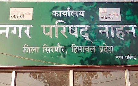 शहर की सफाई व्यवस्था को लेकर नगर परिषद गंभीर,खुले में कूड़ा फेंकने वालों के खिलाफ होगी कार्रवाई : ईओ एमसी