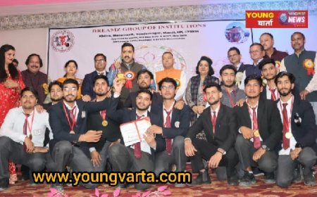 लोक निर्माण मंत्री ने ड्रीम्ज़ कॉलेज ऑफ फार्मेसी के वार्षिक पारितोषिक वितरण समारोह में मेधावियों को किया सम्मानित