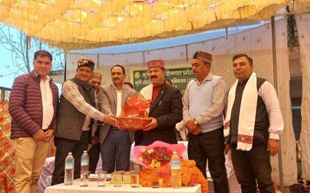 प्राकृतिक खेती को बढ़ावा देने हेतु मंडी के धिस्ती में किसान मेला आयोजित