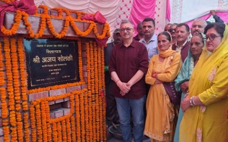 विधायक अजय सोलंकी ने मंडलांहा क्षेत्र में 3 किलोमीटर लंबी सड़क का किया विधिवत उद्घाटन