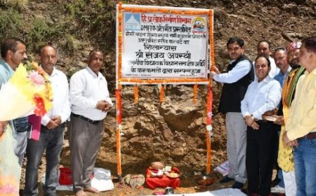 संजय अवस्थी ने 14.67 लाख रुपये की लागत से बनने वाले स्लैब कल्वर्ट कार्य की रखी आधारशिला  