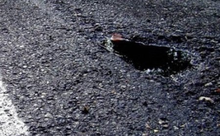 कच्चे तेल की कमी और महंगी माल ढुलाई के कारण तारकोल की कीमतों में उछाल 