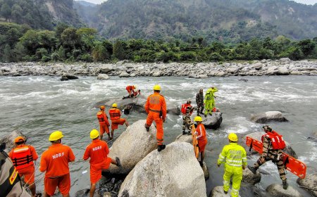 रावी नदी में बाढ़ के खतरे के आधार पर किया गया राहत एवं बचाव कार्य, त्वरित आपातकालीन प्रतिक्रिया को लेकर मॉक ड्रिल आयोजित