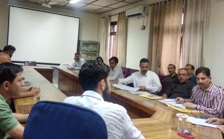 नीट के परीक्षा केंद्रों पर किए जाएंगे आवश्यक प्रबंध, उम्मीदवारों की सुविधा के लिए चलाई जाएंगी विशेष बसें