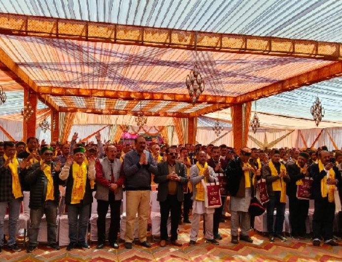 मंगल स्तुति के साथ दूसरे दिन का अधिवेशन शुरू,समिति के सभी सदस्य ने बढ़-चढ़ कर लिया भाग 