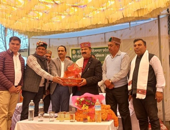 प्राकृतिक खेती को बढ़ावा देने हेतु मंडी के धिस्ती में किसान मेला आयोजित