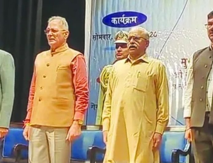 RSS की पत्रिका मातृवंदना का राज्यपाल ने किया विमोचन, महिलाओं को 33% आरक्षण पर मतदाताओं की सबसे बड़ी भूमिका