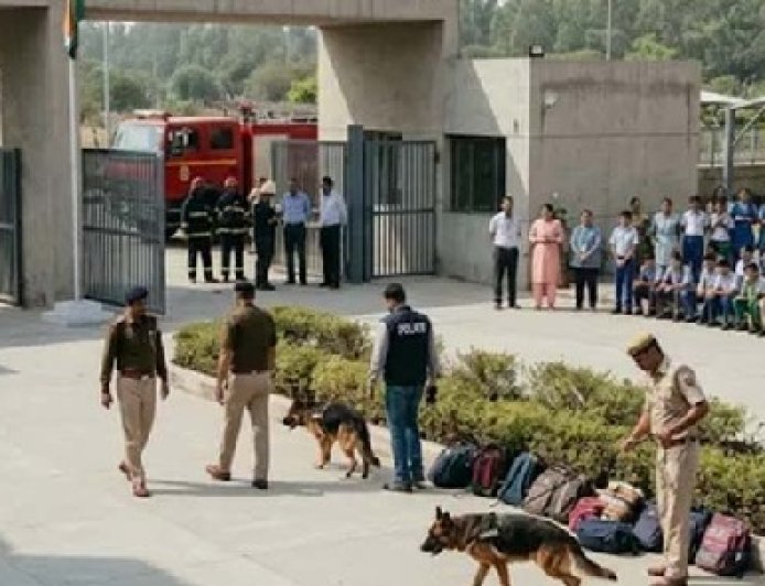चंडीगढ़ के सेक्टर-32 स्थित निजी स्कूल को बम से उड़ाने की धमकी,प्रशासन और सुरक्षा एजेंसियां अलर्ट