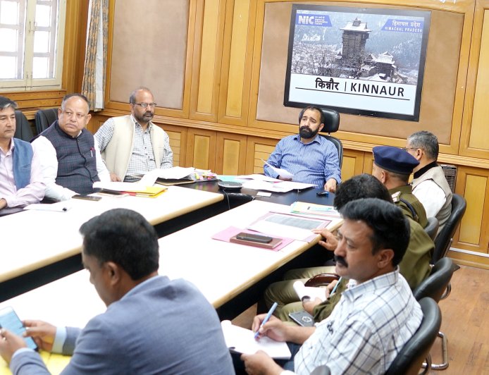 नशा एक गंभीर सामाजिक समस्या है, जिससे निपटने के लिए सभी को समन्वित रूप से कार्य करना होगा : डीसी 