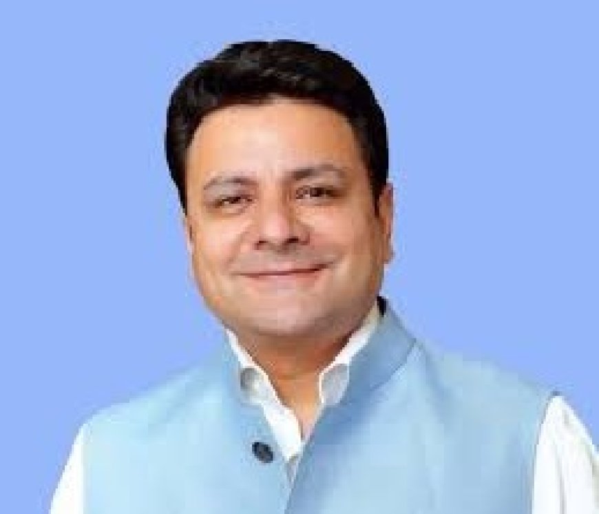 धर्मशाला में सरकार के खिलाफ सड़को पर उतरी भाजपा, प्रदेश सरकार के खिलाफ की नारेबाजी