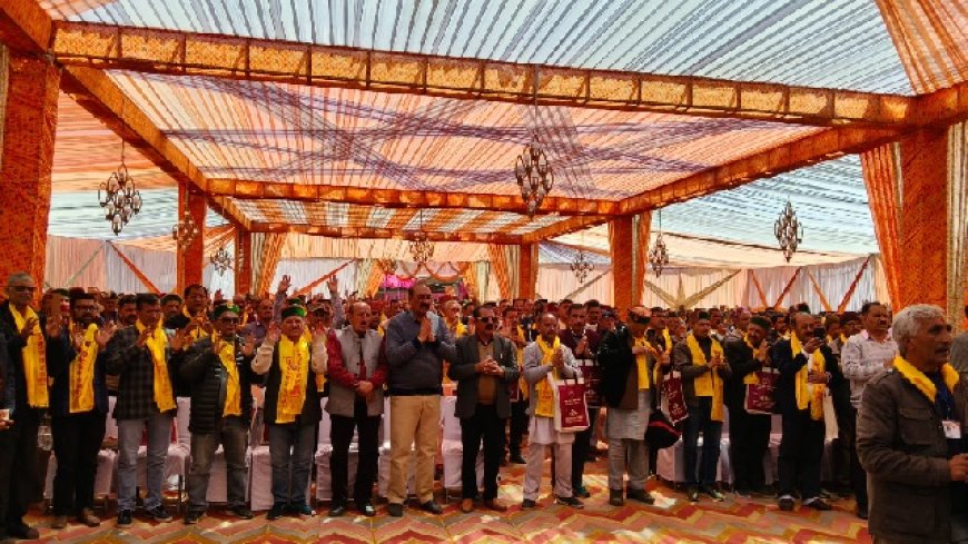 मंगल स्तुति के साथ दूसरे दिन का अधिवेशन शुरू,समिति के सभी सदस्य ने बढ़-चढ़ कर लिया भाग 