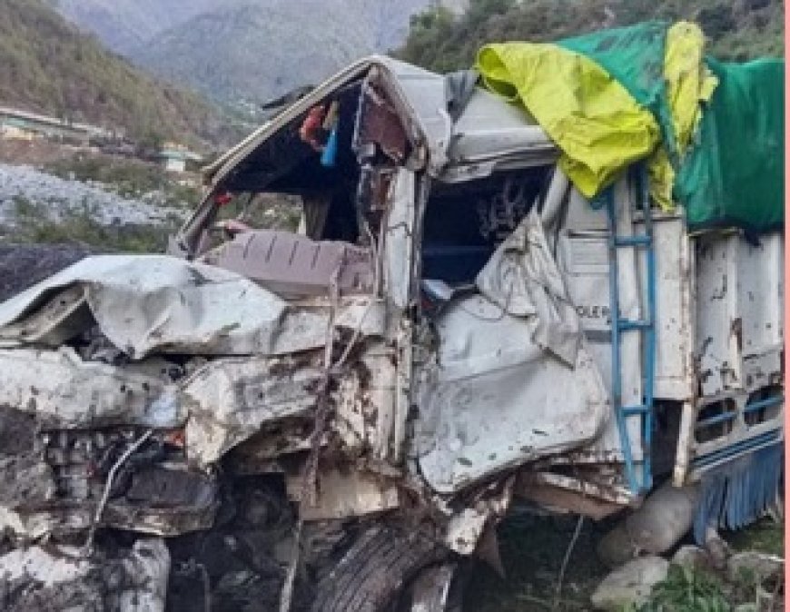 दर्दनाक : पालमपुर में एगहरी खाई में गिरी गाड़ी,हादसे में दो युवकों की मौत जबकि एक अन्य घायल