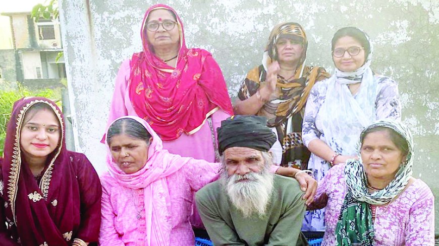 ऊना के 73 वर्षीय रणवीर सिंह ने गुस्से में छोड़ा घर, 50 साल बाद वापसी पर परिवार से मिलकर बहे आंसू
