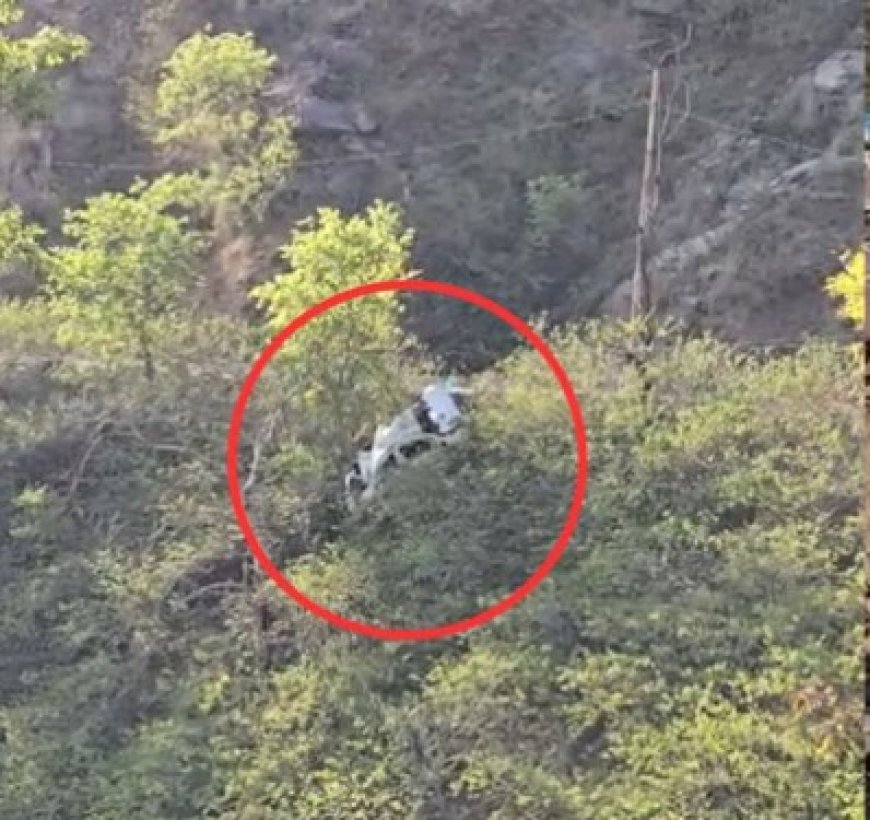 पंडोह डैम के पास खाई में गिरी कार, एक की मौत, तीन घायल