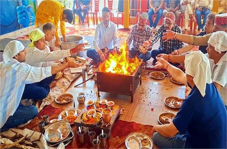 भगवान इंद्रुनाग के दरबार पहुंचे HPCA पदाधिकारी, IPL और वनडे मैचों के सफल आयोजन की मांगी दुआ