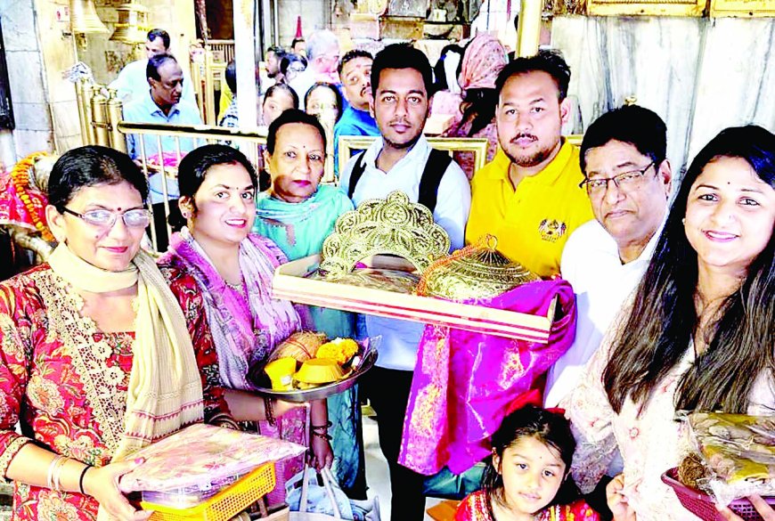 चिंतपूर्णी मंदिर में सवा किलो चांदी का मुकुट और छत्र मां को अर्पित, भक्तों ने मन्नत पूरी होने पर किया भेंट