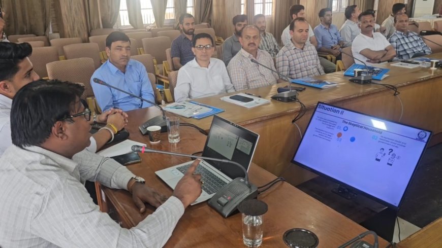 नाहन में जनगणना 2007 के फील्ड ट्रेनरों के तीन दिवसीय प्रशिक्षण कार्यक्रम का आज हुआ समापन,