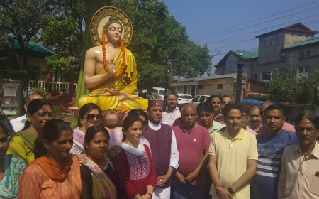भगवान महात्मा बुद्ध जयंती पर भाजपा कार्यकर्ताओं ने महात्मा बुद्ध को श्रद्धा सुमन किए अर्पित