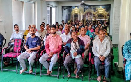 अंतर्राष्ट्रीय श्रमिक दिवस के अवसर पर भलेई मंदिर परिसर में विधिक साक्षरता शिविर आयोजित