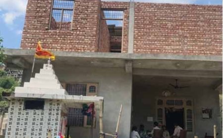 घर के बाहर बने मंदिर में छिपा रखा था चिट्टा, 42 हजार कैश भी मिला