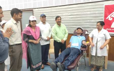 जिला रैडक्रॉस सोसाइटी के शिविर में 66 लोगों ने किया रक्तदान