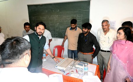 नगर निगम चुनावों में प्रयोग होने वाली ईवीएम-वीवीपैट मशीनों की कमीशनिंग सम्पन्न