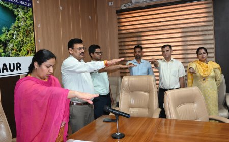 आतंकवाद विरोधी दिवस पर उपायुक्त ने दिलाई शपथ