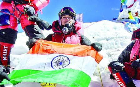 हिमाचल की बेटी करसोग की रुचिका ठाकुर ने फतह किया एवरेस्ट, रचा इतिहास