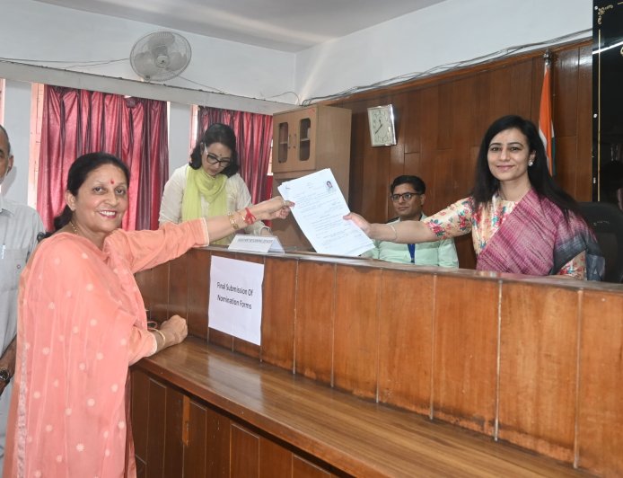 नगर निगम मंडी चुनाव : नामांकन के तीसरे व अंतिम दिन 43 नामांकन पत्र दाखिल