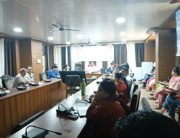ज़िला स्तरीय मासिक मूल्यांकन बैठक का आयोजन