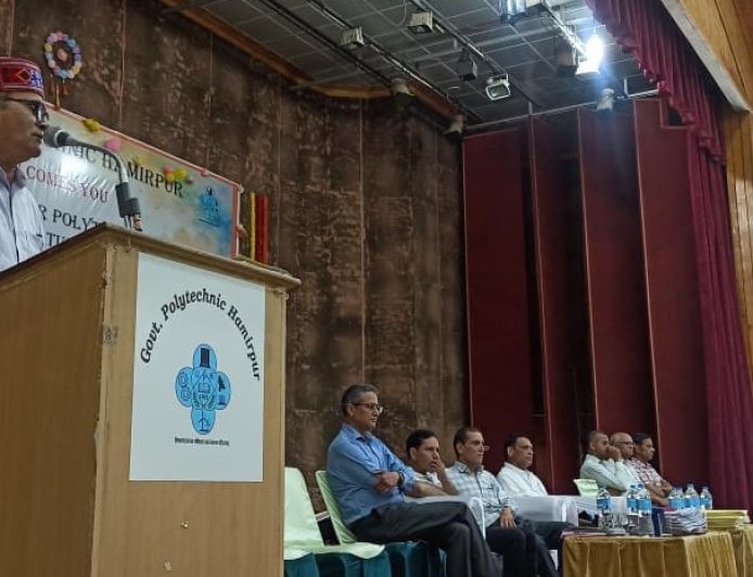 मतदान प्रक्रिया को गहनता से समझें सभी अधिकारी : संजीत सिंह