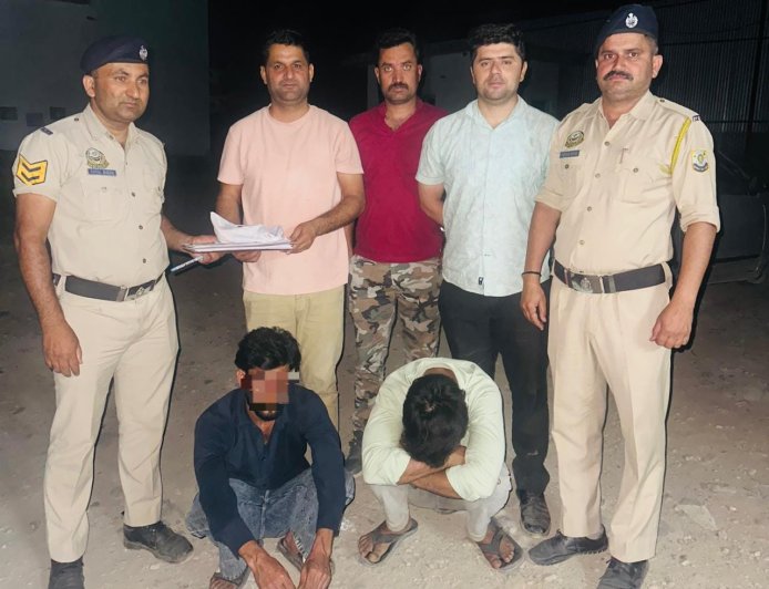 पांवटा साहिब में 214 ग्राम चरस सहित यूपी के दो युवक गिरफ्तार