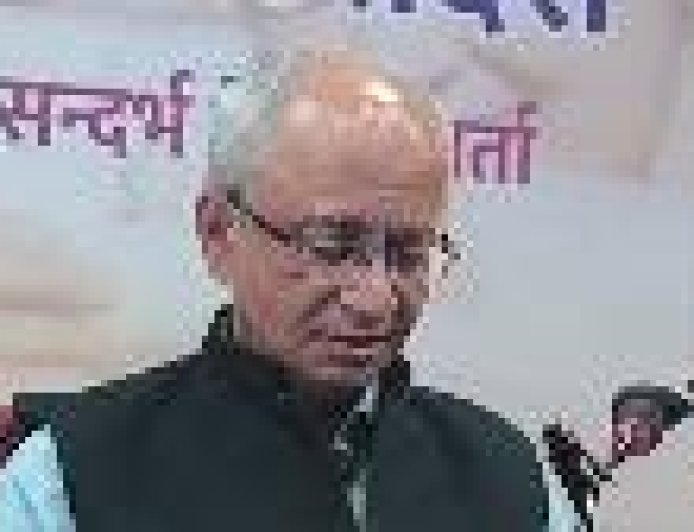 आचार संहिता में कैबिनेट बुलाकर क्यों लिए फैसले, चुनाव आयोग ने सरकार से मांगा स्पष्टीकरण