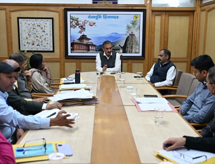 प्रदेश सरकार ने हिमकेयर योजना के बकाया भुगतान के लिए जारी किए 100 करोड़ रुपये