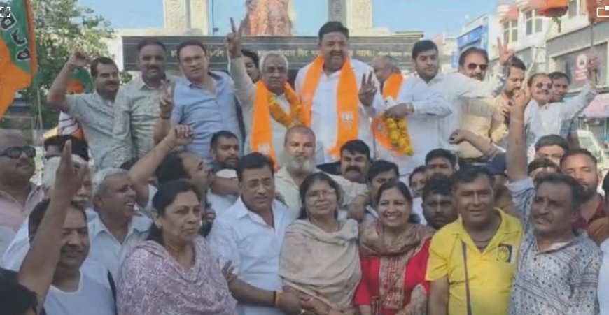 पश्चिम बंगाल और असम की ऐतिहासिक जीत पर भाजपाइयों ने मनाया जश्न