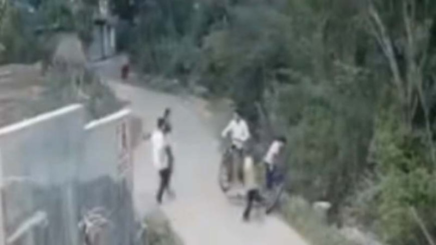 साइकिल चलाते समय नाले में गिरा किशोर, मौत