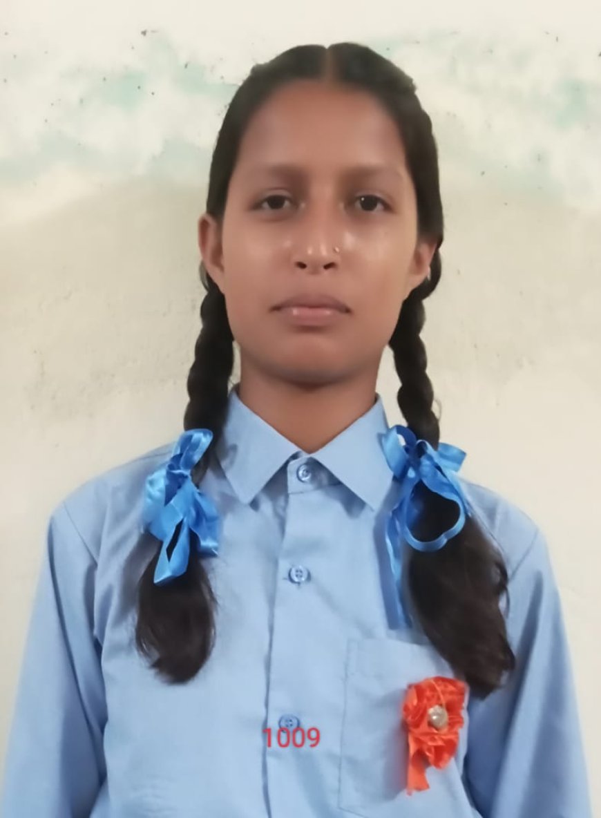 आरूषि ने 94 प्रतिशत अंक लेकर पीरन स्कूल का नाम किया रोशन  