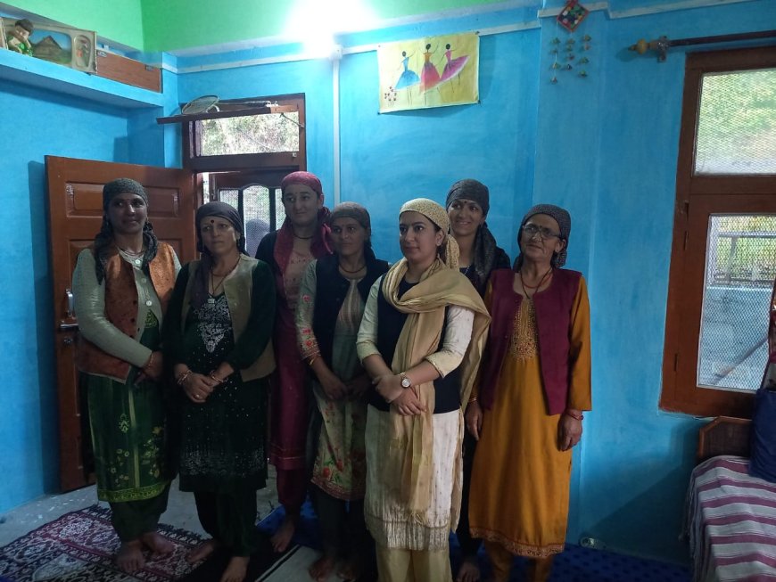 वार्ड नंबर 02 दाना घांटो से भाजपा  प्रत्याशी अंकिता ठाकुर ने की मीटिंग