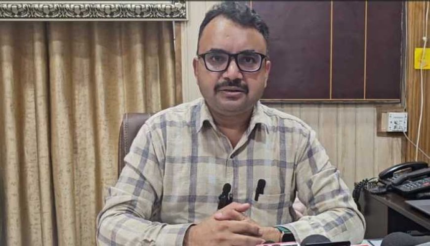 नाहन में मतदान केंद्रों पर सभी व्यवस्थाएं पूर्ण कर ली गई है - राजीव सांख्यान