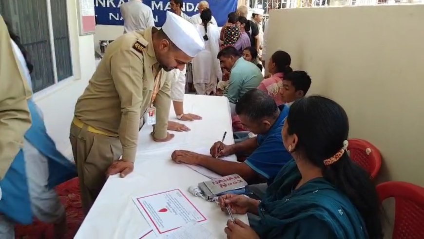 नाहन में संत निरंकारी चैरिटेबल फाउंडेशन ने किया विशाल रक्तदान शिविर का आयोजन