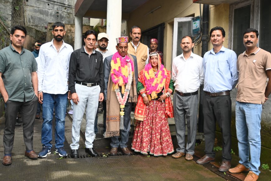 सेवानिवृत्ति पर सेवादार प्रकाश चंद को दी विदाई