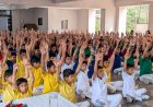 योग अपनाएं, स्वस्थ जीवन पाएं: करियर अकादमी में अंतर्राष्ट्रीय योग दिवस समारोह