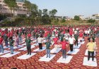 अणु में  सिंथेटिक ट्रैक ग्राउंड में आयोजित किया गया राज्य स्तरीय योग दिवस, मुख्यमंत्री ने लगभग दो हजार लोगों के साथ किया योगाभ्यास