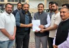 शिमला के प्रतिबंधित मार्गों पर रहने वाले स्थानीय निवासियों की समस्याओं को लेकर सांसद सुरेश कश्यप को सौंपा ज्ञापन