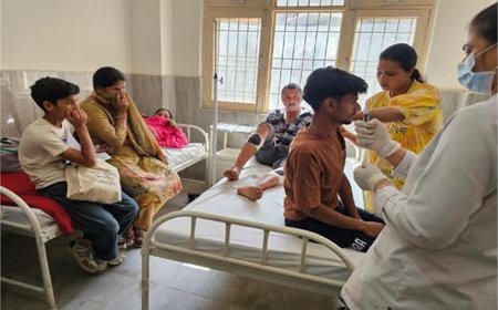 सेरला खाबू में नाले में बस लुढ़की, 15 यात्री घायल