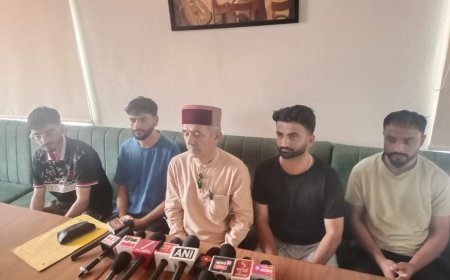 भाजपा ने रोनहाट  कॉलेज को बंद करना बताया दुर्भाग्यपूर्ण, नाहन में मीडिया से रूबरू हुए भाजपा नेता सुरेंद्र हिंदुस्तानी