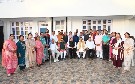 जयराम ठाकुर से मिले कुनिहार ब्लॉक समिति के नवनिर्वाचित जन प्रतिनिधि