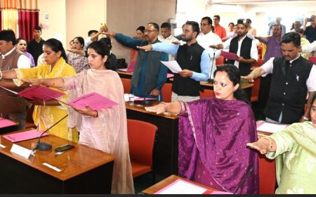 मंडी : नवनिर्वाचित जिला परिषद सदस्यों का पद एवं गोपनीयता शपथ ग्रहण समारोह संपन्न