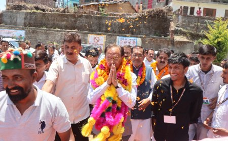उद्योग मंत्री हर्षवर्धन चौहान ने किया 10 विज्ञान प्रयोगशालाओं का लोकार्पण, विद्यार्थियों से किया संवाद
