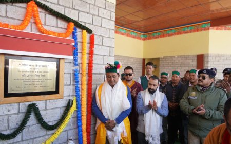 राजस्व, मंत्री ने बौद्ध मंदिर मैदान नाको में आयोजित सरकार गांव के द्वार कार्यक्रम में की शिरकत